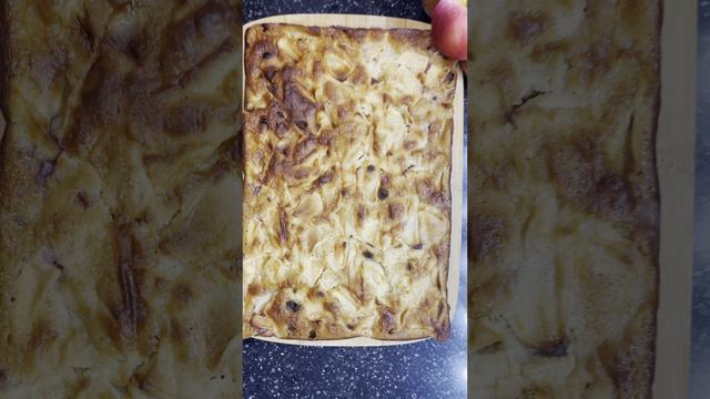 Яблочный тарт с малиной!
Очень вкусный десерт!