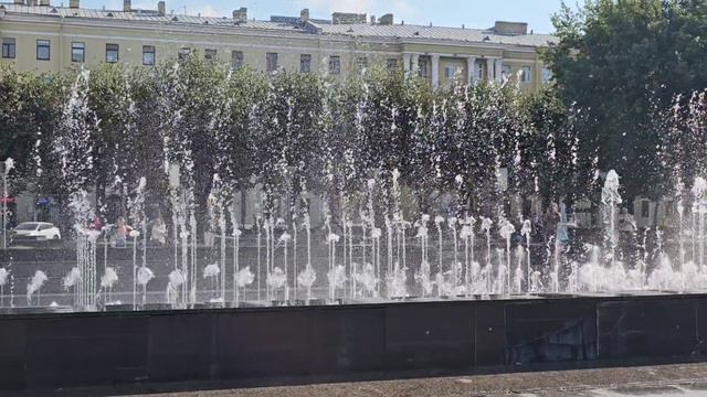 Поющий Фонтан Санкт-Петербурге.