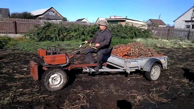 Таскаем автомобильный прицеп мотоблоком