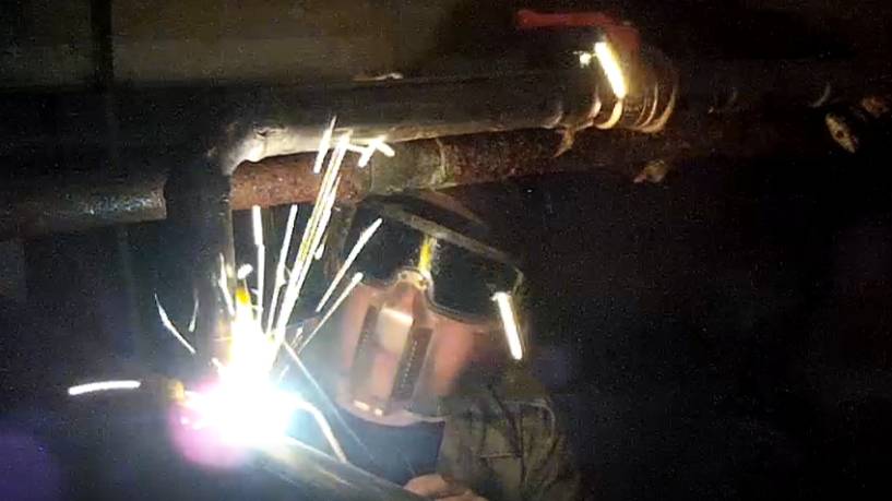 Газосварка ЖКХ. Замена части ГВС + макро Gas welding of housing and communal services