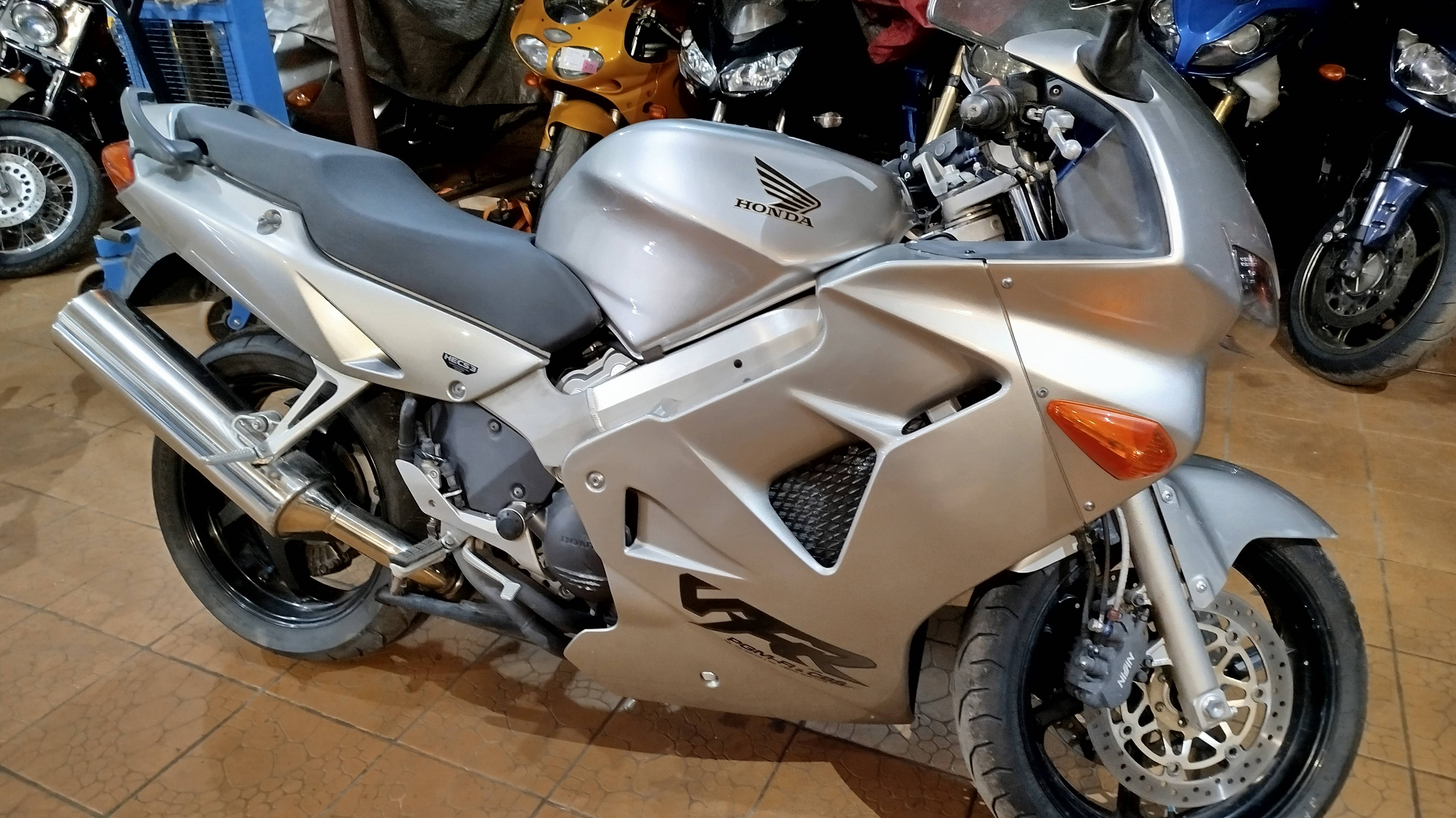 Honda VFR 800