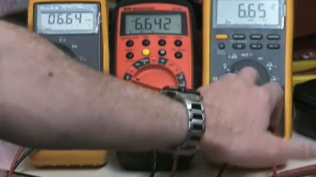 EEVblog #26 - Multimeter Tutorial - Counts, Accuracy, Resolution & Calibration