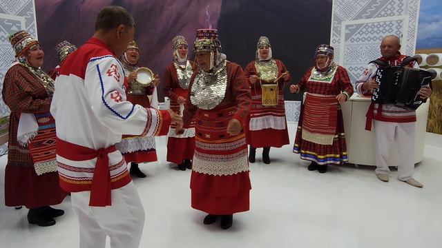 АКАТУЙ В МОСКВЕ НА ВДНХ.