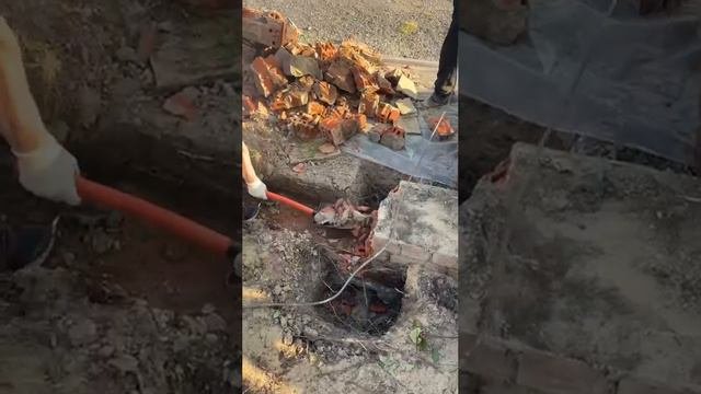 Снос кирпичного забора