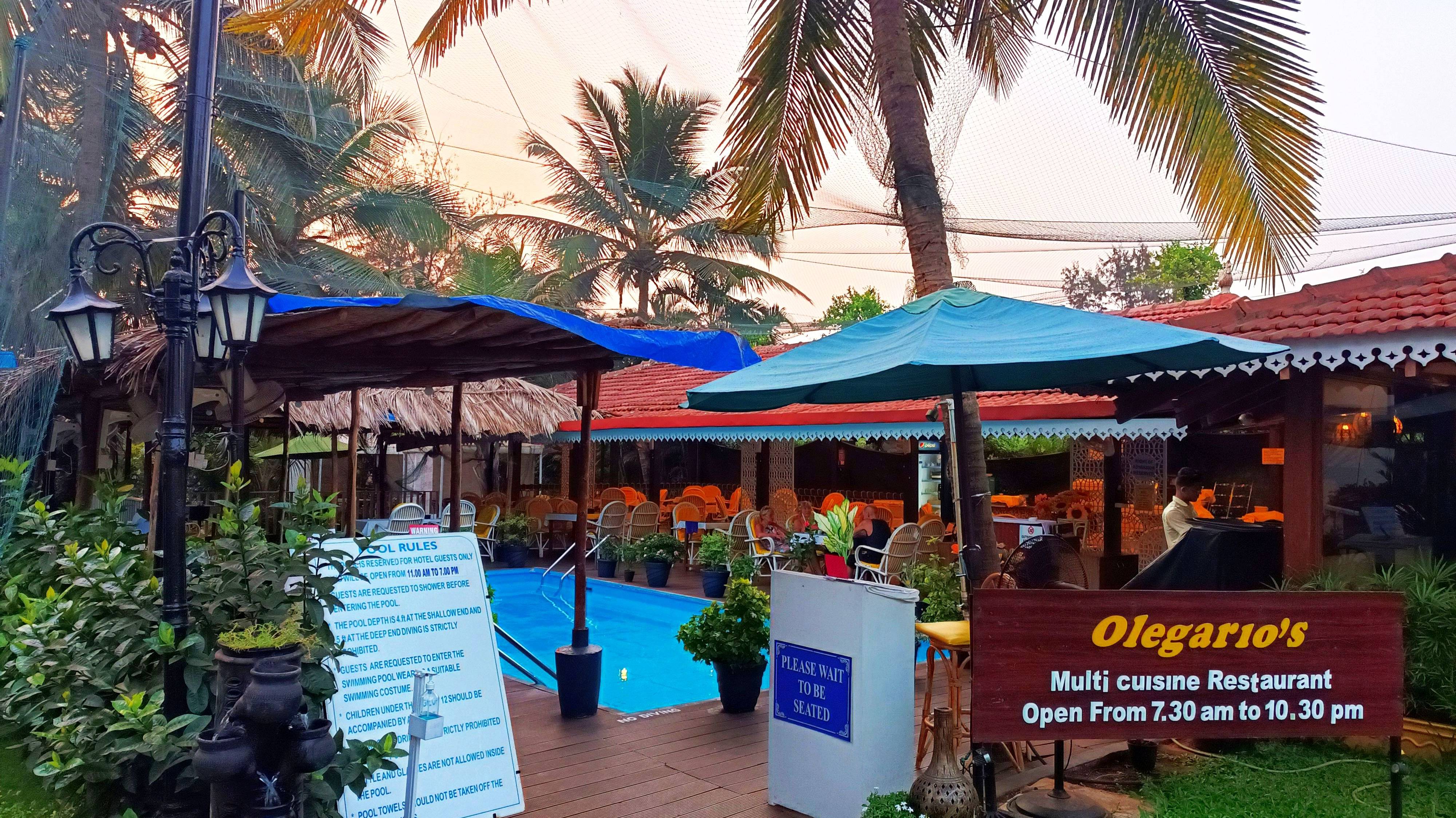 ГОА-24г Отель Santana Beach Музыканты. Три ужина в ресторане отеля Вкусно готовят Всё понравилось.