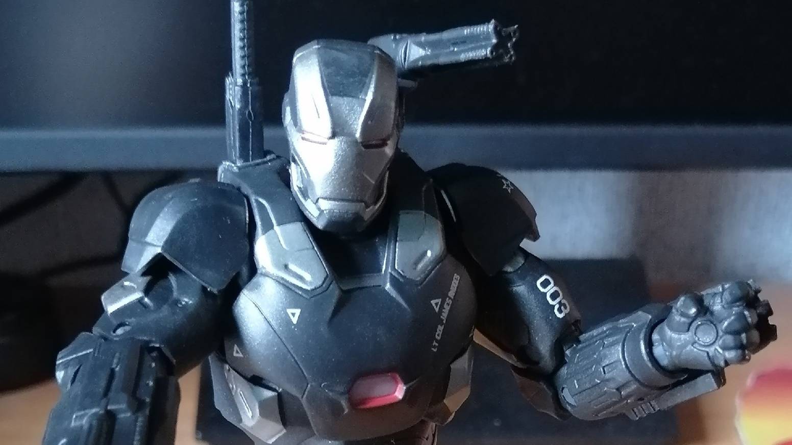 "Marvel Multiverse": War Machine (Hasbro)