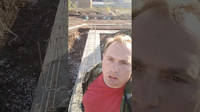 Строительство дома в с. Пионерском. Армирование ленты фундамента.