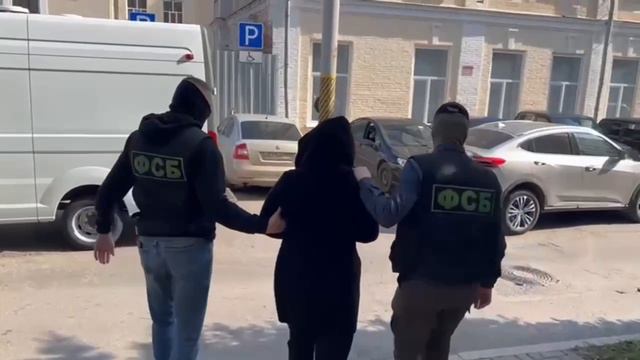 В Уфе арестовали «гадалку» за обман сестры участника СВО. 47-летняя женщина, выдавая себя за гадалку