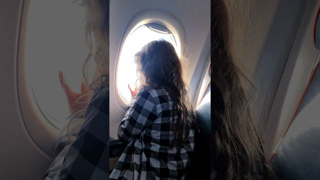 Когда поняла, что больше никогда не будешь сидеть у окна в самолёте ✈️