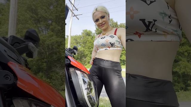 Мото Катя Алмаз #katyaalmaz #motogirl #biker #dance #motokatya #мотокатя #катяалмаз