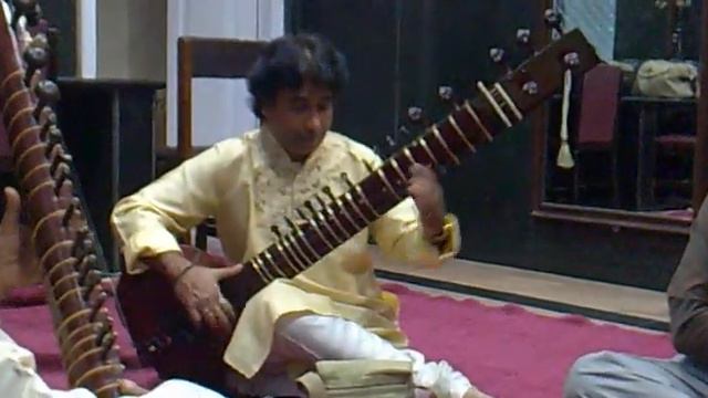 ustad shafique khan     gut in drut teen taal