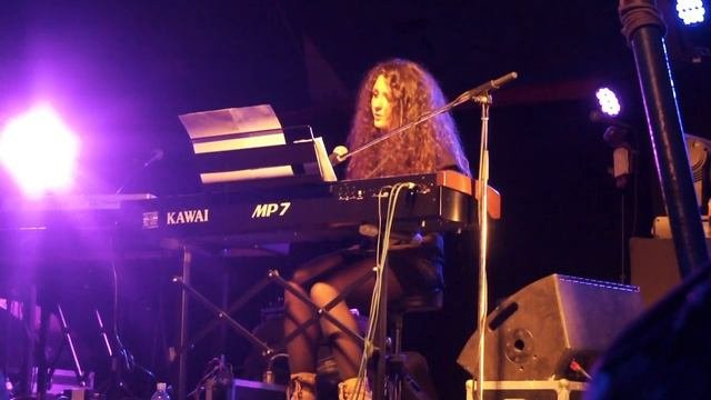 ZMF 2015-Tara Maria