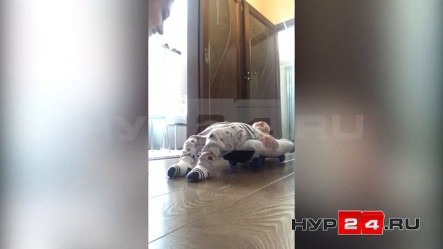 Мурад Гаджиев делает лечебную гимнастику