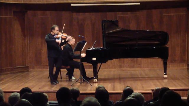 Dvarionas Scherzino. Piet Koornhof (violin), Thomas Hecht (piano), violin by Boris Sverdlik.