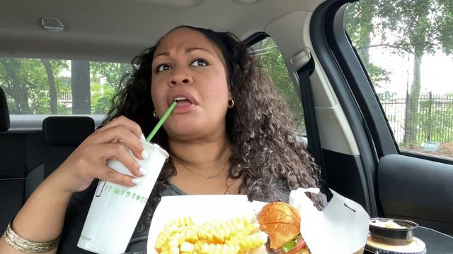 SHAKE SHACK MUKBANG | IT WAS FREE!!!