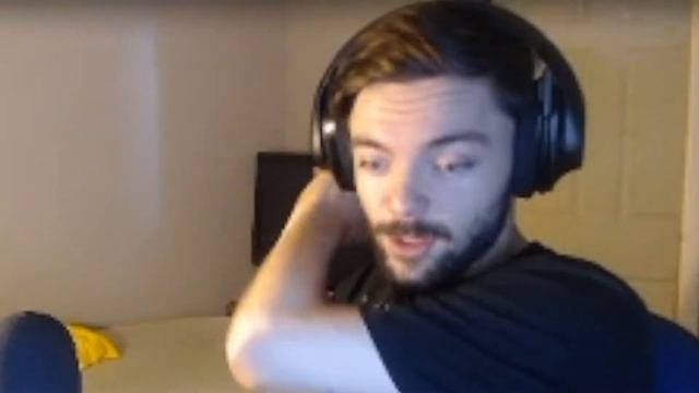 STREAMER RAGES AT STAR WARS AND VIEWERS TROLL WITH TEXT TO SPEECH