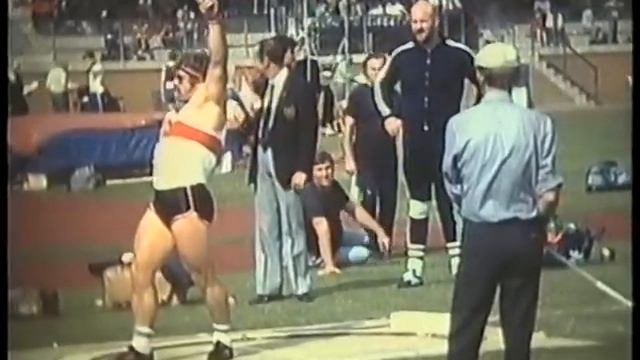 Mike Winch Putting At London Games (80's)
