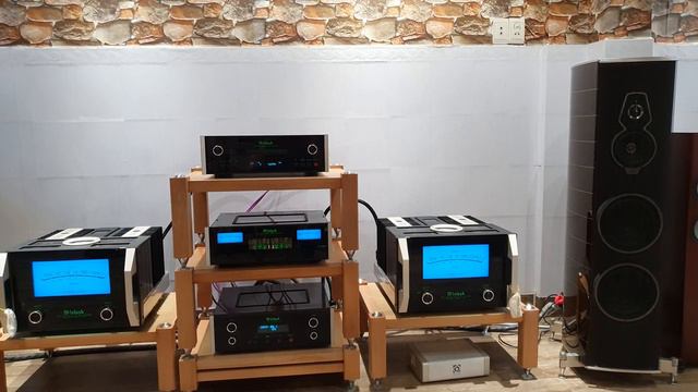 Sonus Faber Amati mcintosh C T1100 pow 1.25kg mcd600