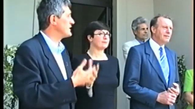 Intitolata ad Alessandro Volta la scuola elementare di Manera (CO)