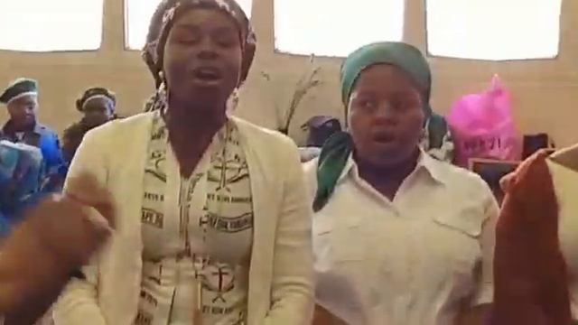 Yeluselemi London Ilford "TATA MFUMU' A NLONGO YANOLA MABONDELI NA NGAI"