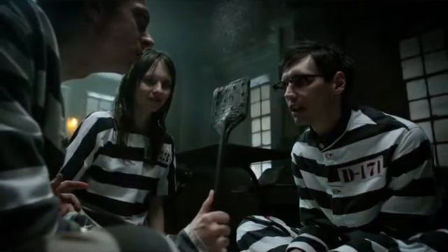 Cory Michael Smith (The Riddler) In TV Series Gotham S02E19 Scene #3
