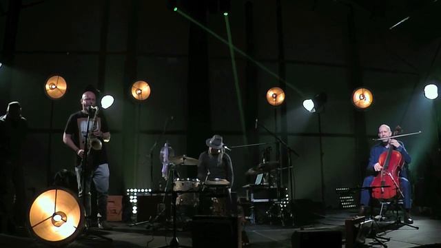 ADAM PIERONCZYK - MINO CINELU - ERNST REIJSEGER
