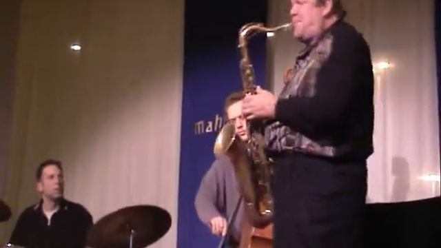 Sean Bergin Trio at Mahlerei #1 (2001)