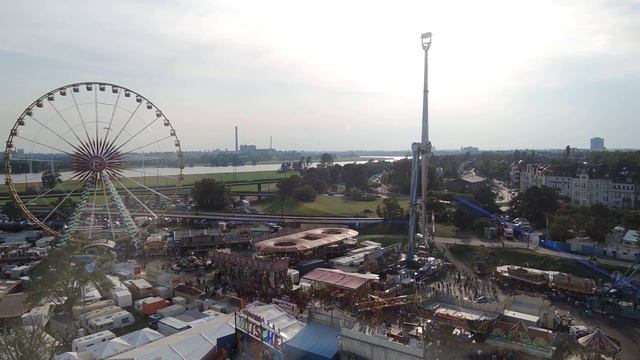 80 meters over Düsseldorf größte kirmes am rhein