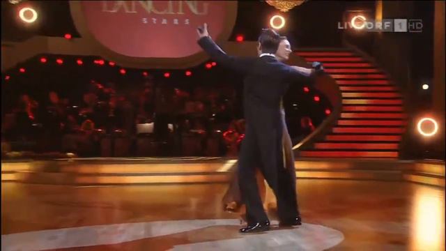 Vincent Bueno Slow Fox Dancing Stars 2009