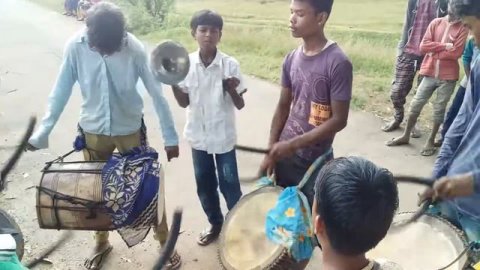 Aunli a thy king dom com bend party 7894282163