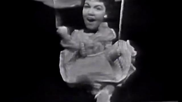 ANNETTE FUNICELLO TALL PAUL