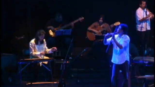 Singui - Lucho Quequezana - Sonidos Vivos International Tour
