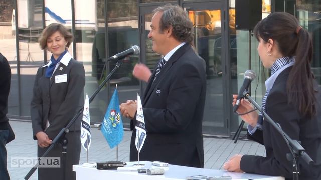 27 09 11 Platini