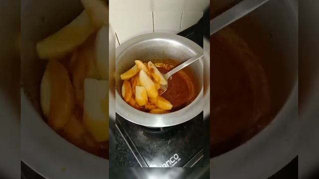 Anda Aloo Gravy 🍳🍲| Cooking Tour with Rahila | #foodie #yummy #andaykasalan #cooking #jungkook