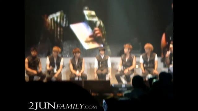 [110709] Yoseob - playing the chair @ BEAST Fan Meeting  in Thailand