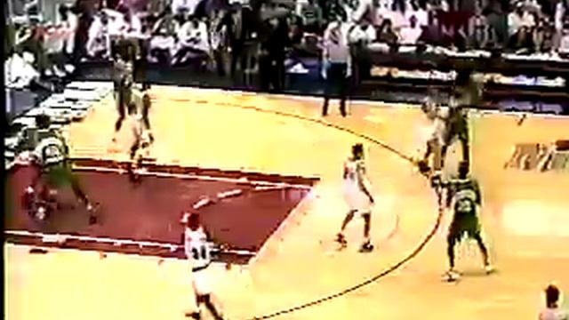 Shawn Kemp DUNKS ALL OVER MUTUMBO!!!