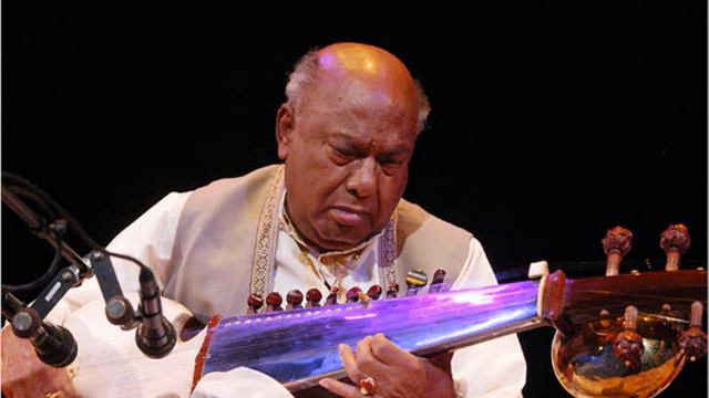 Raag Yaman Kalyan by Ustad Ali Akbar Khan with Pandit Swapan Chaudhury