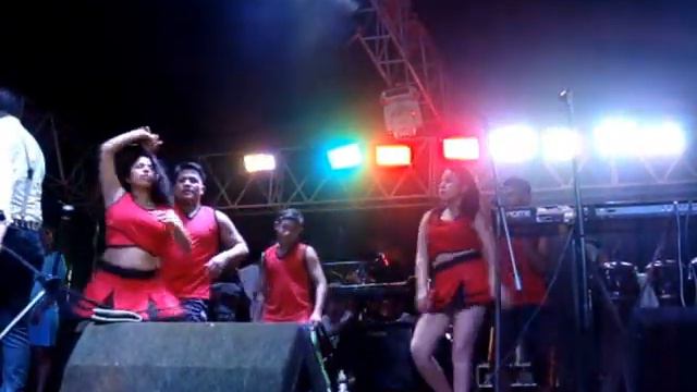 David Santi  con THe Happy Dance Job