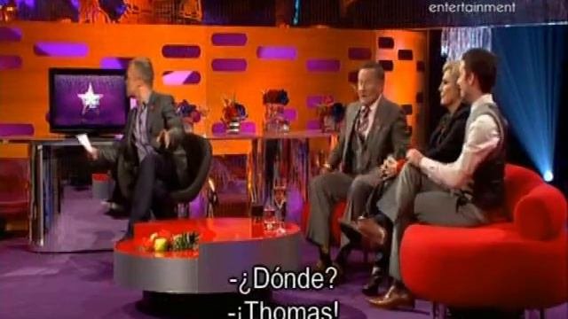 The Graham Norton Show (Elijad Wood, Robin Williams, Jennifer Saunders And JLS) Part1-subtitulado
