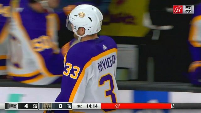 Viktor Arvidsson cleans up the rebound in front and redirects it in goal with his nose.