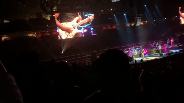 John Mayer Tour 2019 - Waiting On The World To Change: Isaiah Sharkey solo (Singapore, 1 April 2019