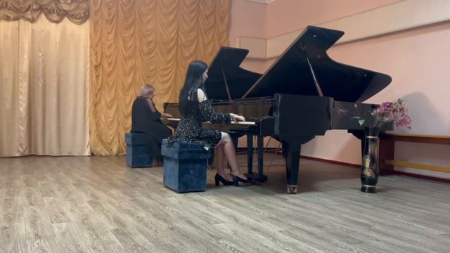 Ю. Весняк "Карлсон". исп. фортепианный дуэт Червинская Анастасия и Горохова Татьяна Львовна