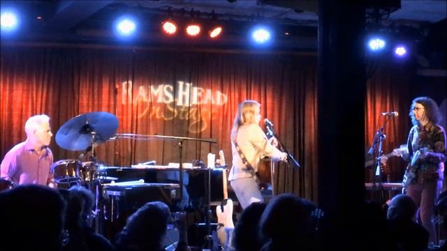 Rickie Lee Jones shows the boys how to play 'Danny's All-Star Joint'  Live @ Rams Head Annapolis, M