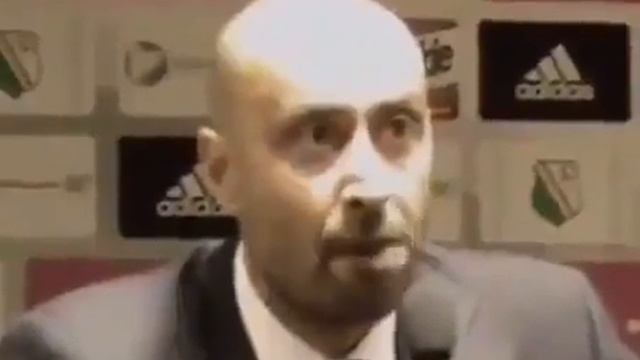 Tolunay Kafkas Gergin Bakıyor