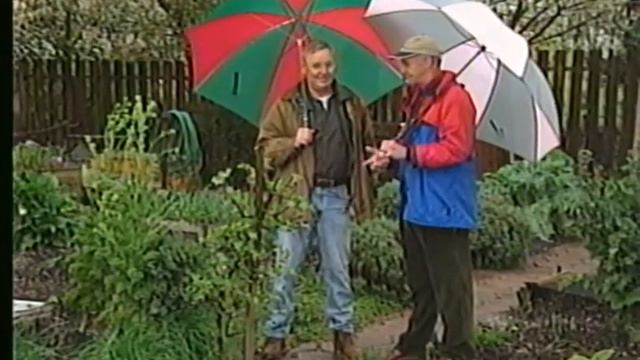1999 Canadian Gardener Y2K City Farmer Garden