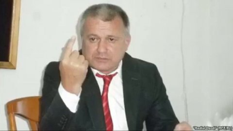 Мақбараи Султон увайси қарани дар ховалинг.