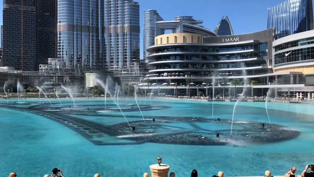 Dubai Fountain Show / Wen Bie ( Kiss Goodbye ) By Jacky Cheung