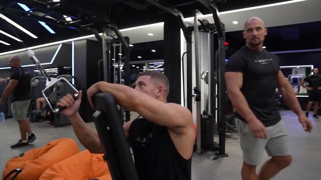 УПРАЖНЕНИЯ за ГРЪБ, които ТРЯБВА да ПРАВИШ с @MichelleVtaskFitnessJourney