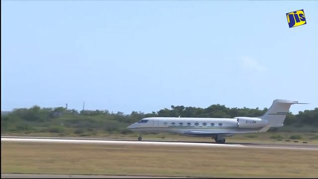 Kagame yakiriwe nk'Umwami muri Jamaica/ Uko harashwe imizinga