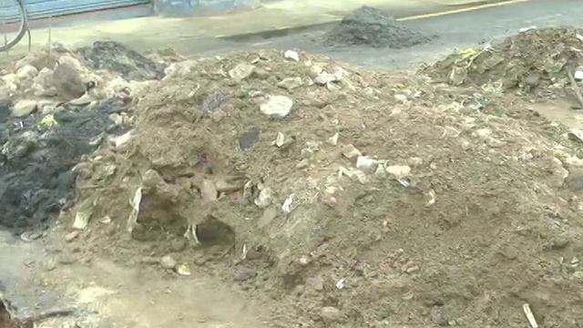 BURACO A CÉU ABERTO NA TRAVESSA DR. LAURO SODRÉ COM RUA PEDRO VICENTE
